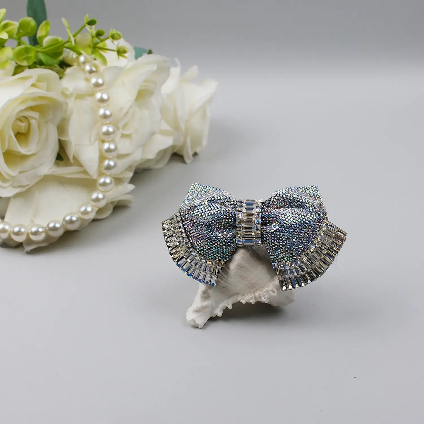 Crystal-Embellished Hair Bow Clip – Elegant Festive Accessory
