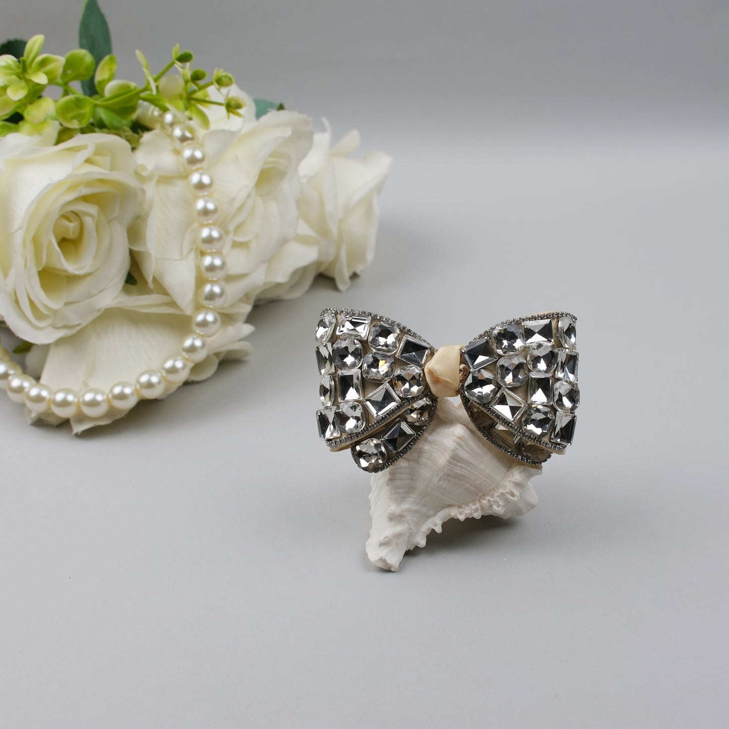 Embellished Square-Stone Hair Bow Clip – Designed for Elegant Styling