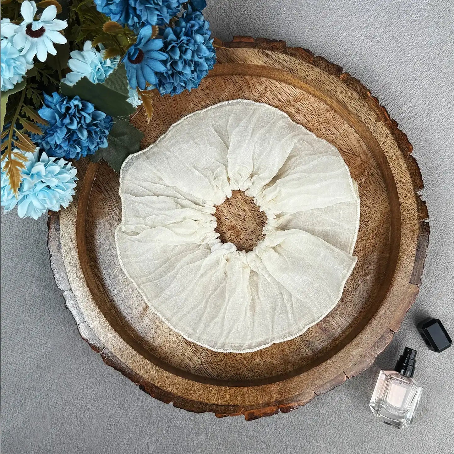 Jumbo Cotton Scrunchie – Ruffle Ponytail Holder for Everyday Use